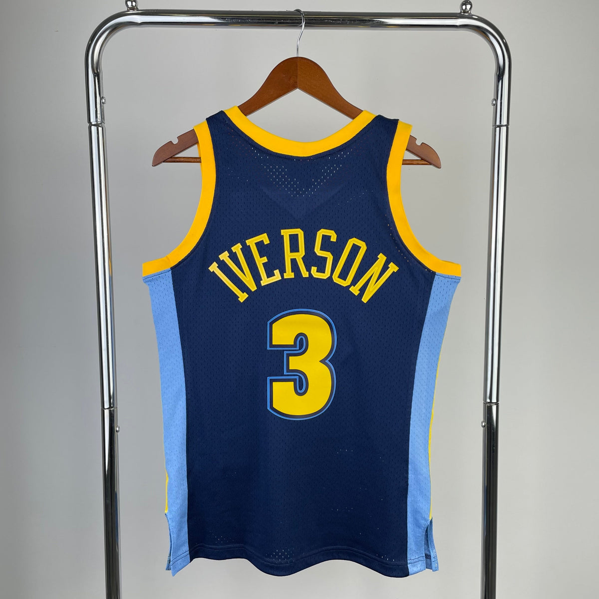 Denver Nuggets Retro (2006) - Allen Iverson #3