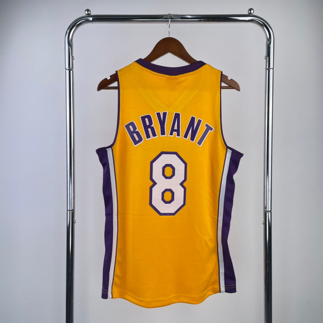 Los Angeles Lakers Retro (1999) - Kobe Bryant #8