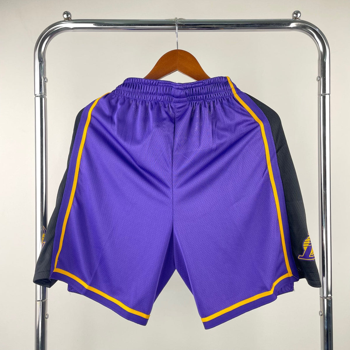 Los Angeles Lakers Statement (Shorts)