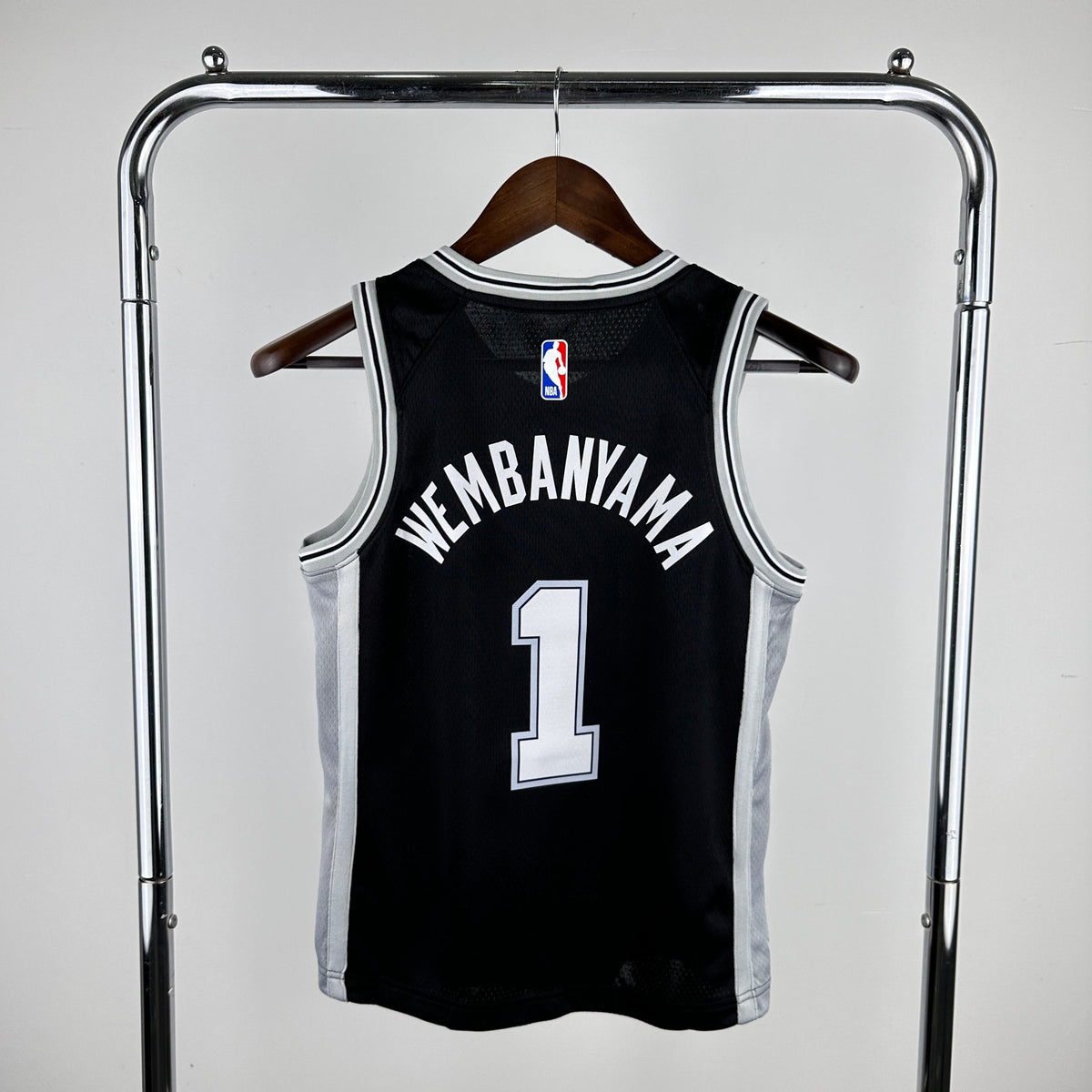 San Antonio Spurs Icon (Kids) - Victor Wembanyama #1