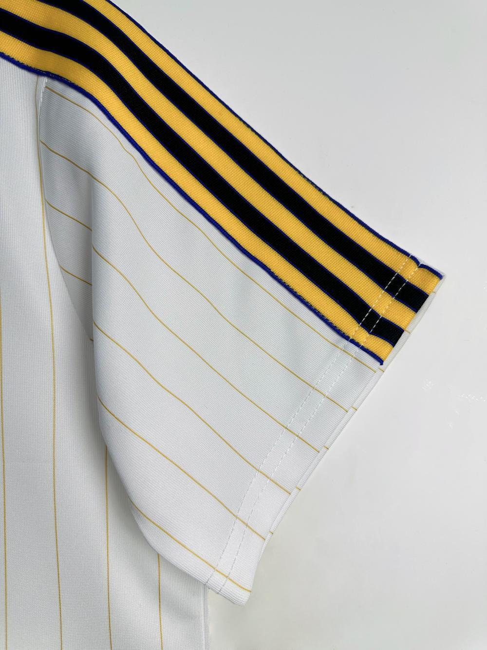 Man's Retro Jersey Manchester United Team Cultural Jersey White and Yellow - 2025/26