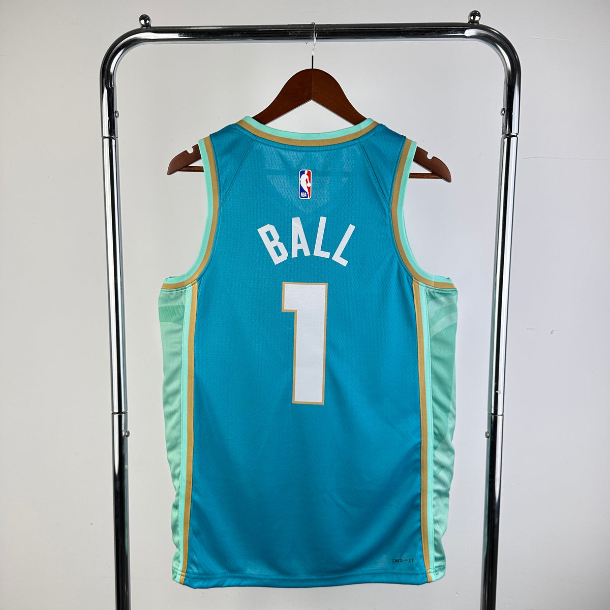 Charlotte Hornets City Edition (23/24) - Lamelo Ball #1