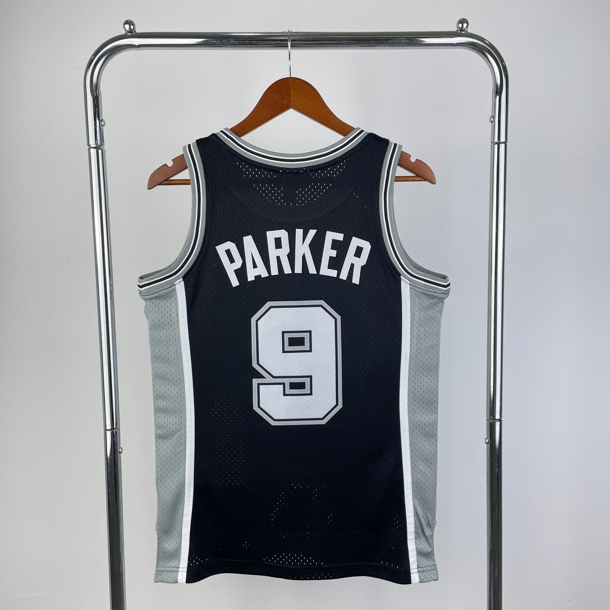 San Antonio Spurs Retro (2002) - Tony Parker #9