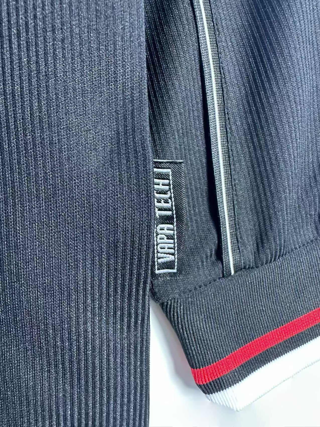 Retro Long Sleeve Manchester United Home Black - 1998
