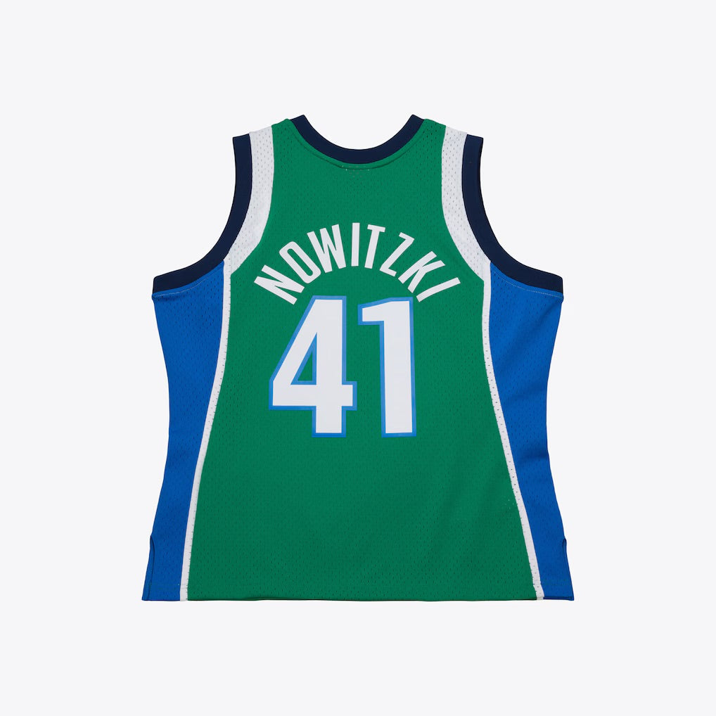 Dallas Mavericks Retro (2004) - Dirk Nowitzki #41