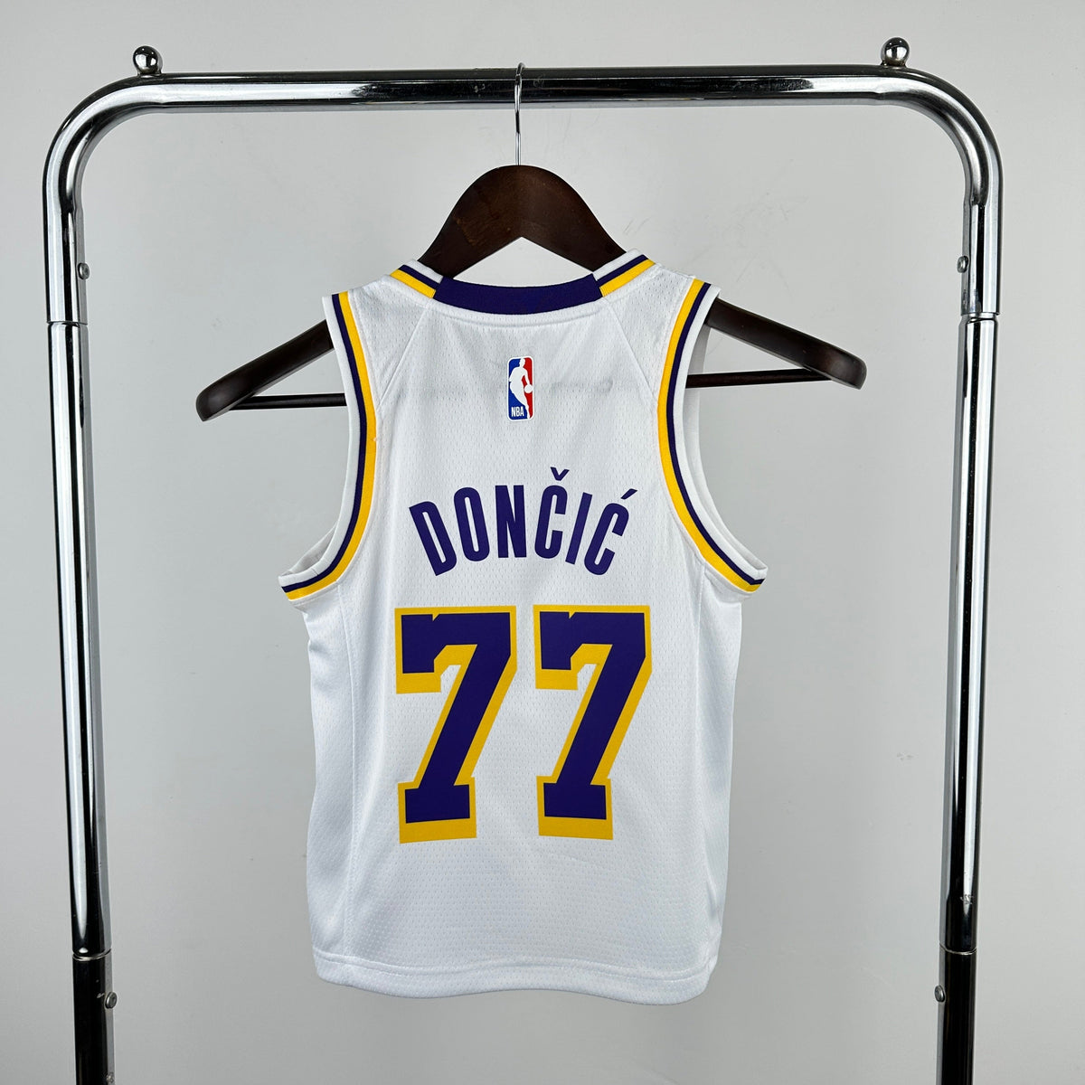 Los Angeles Lakers Association (Kids) - Luka Doncic #77