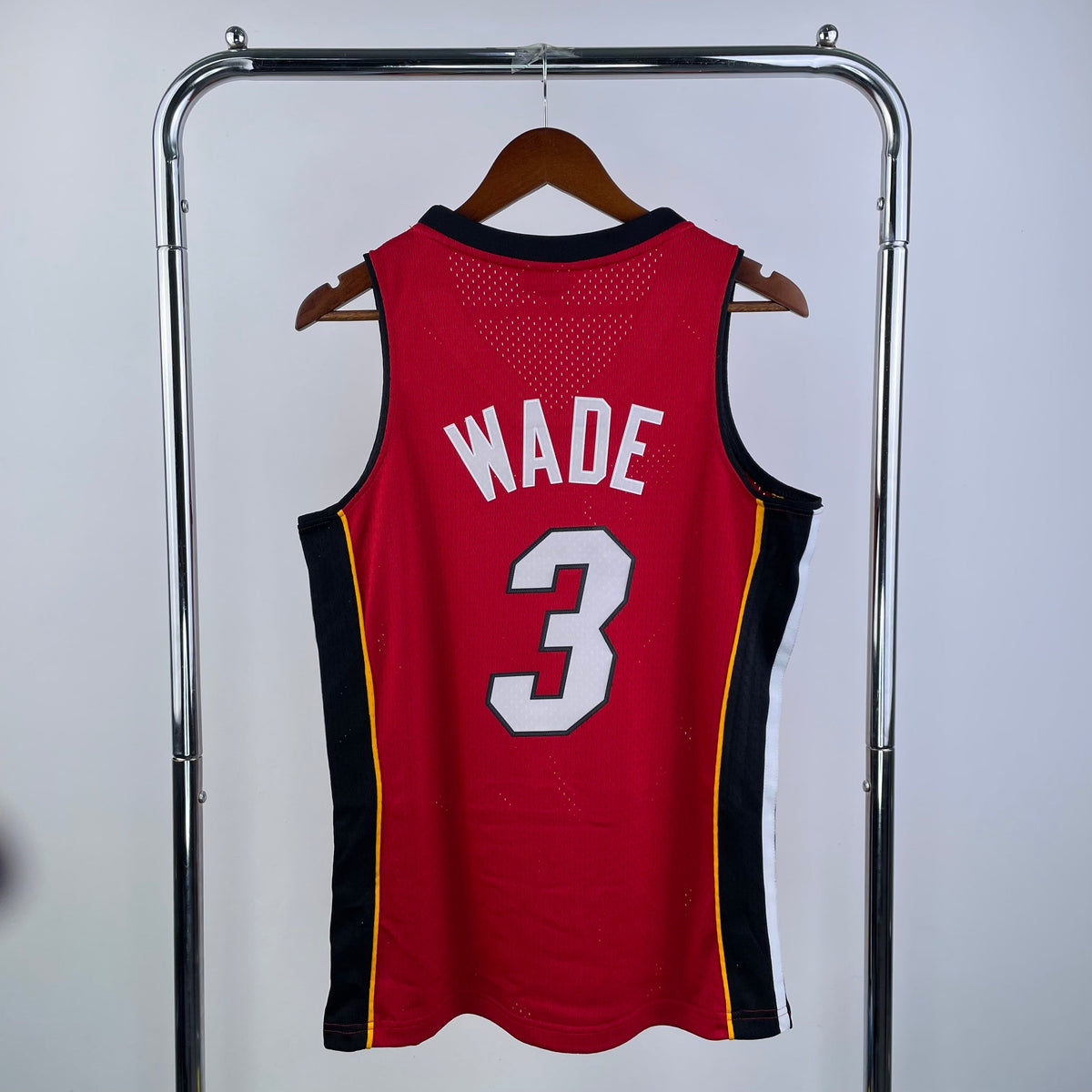 Miami Heat Retro (2005) - Dwyane Wade #3