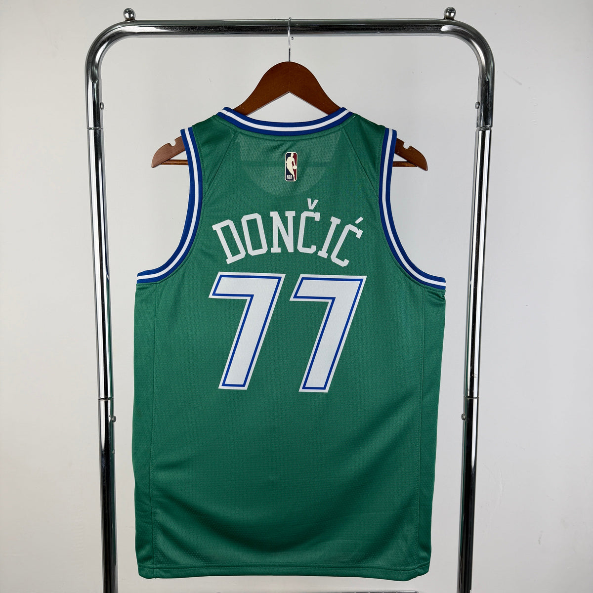 Dallas Mavericks Classic (25/26) - Choose Player