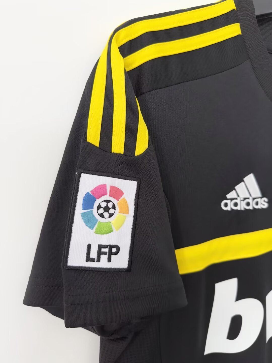 Man's Retro Jersey Real Madrid Team - 2011/12