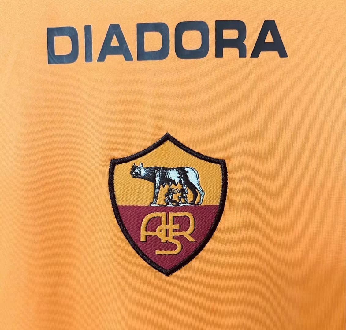 Man's Retro Jersey Roma Team - 2005/06