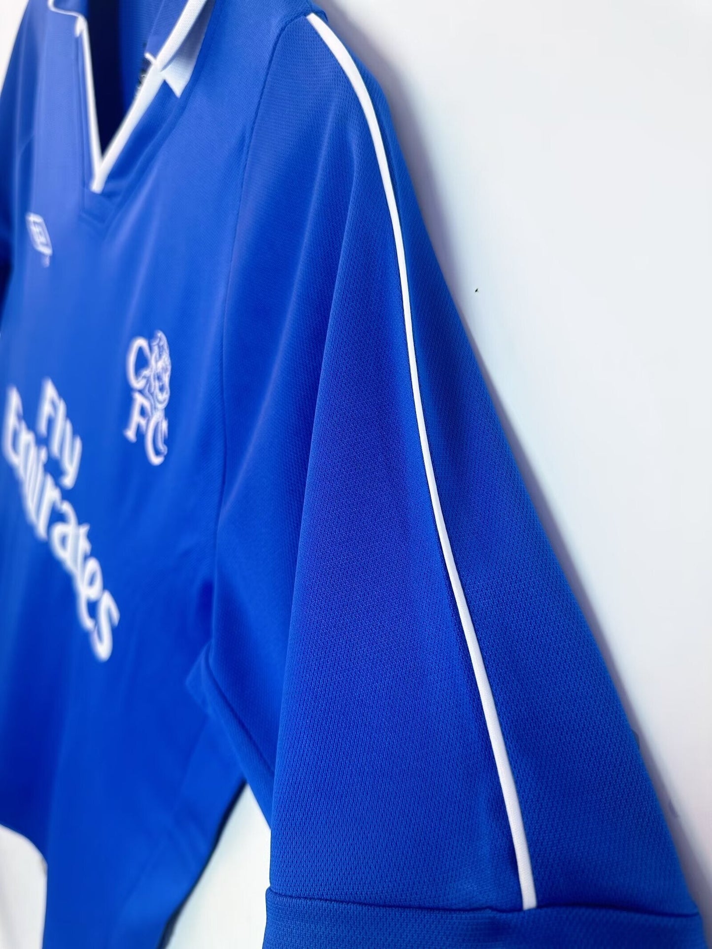 Man's Retro Jersey Chelsea Team Home - 2001/03