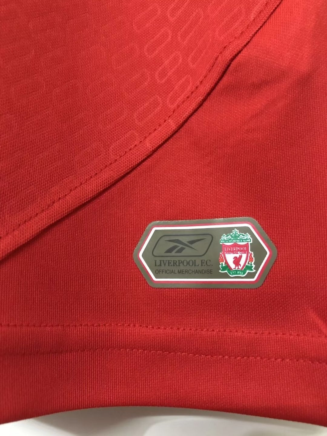 Man's Retro Jersey Liverpool Team - 2004/05