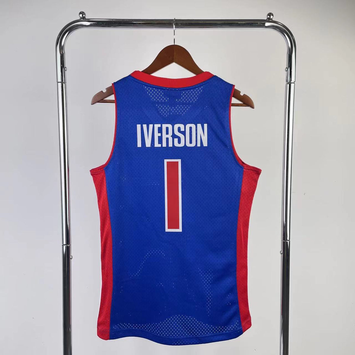 Detroit Pistons Retro (2008) - Allen Iverson #1