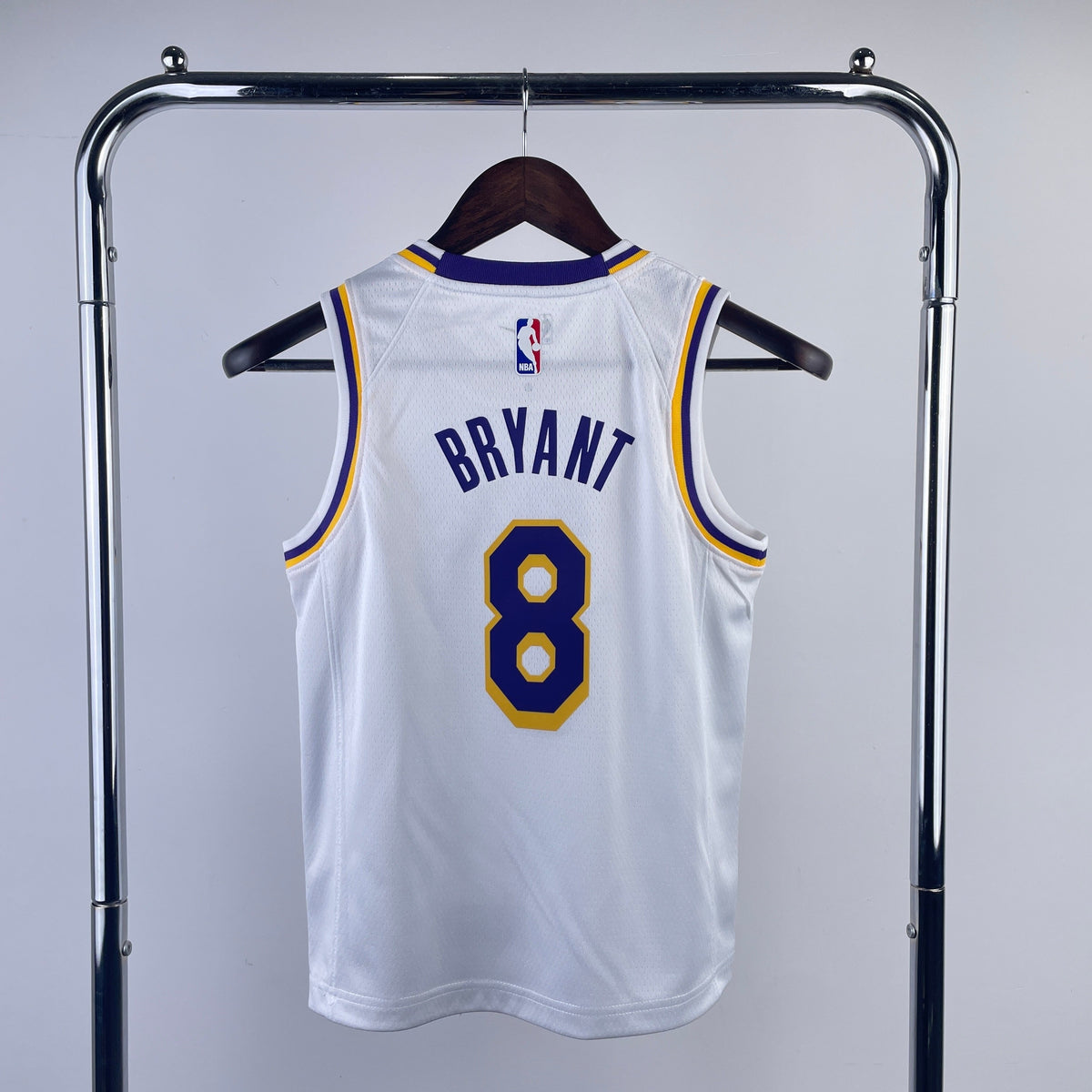 Los Angeles Lakers Association (Kids) - Kobe Bryant #8