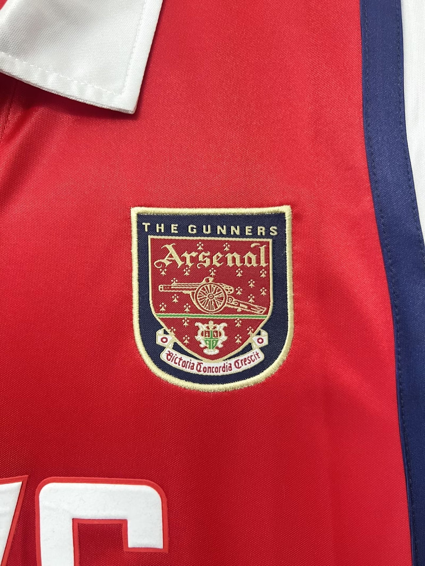 Man's Retro Long Sleeve Arsenal Team - 1998