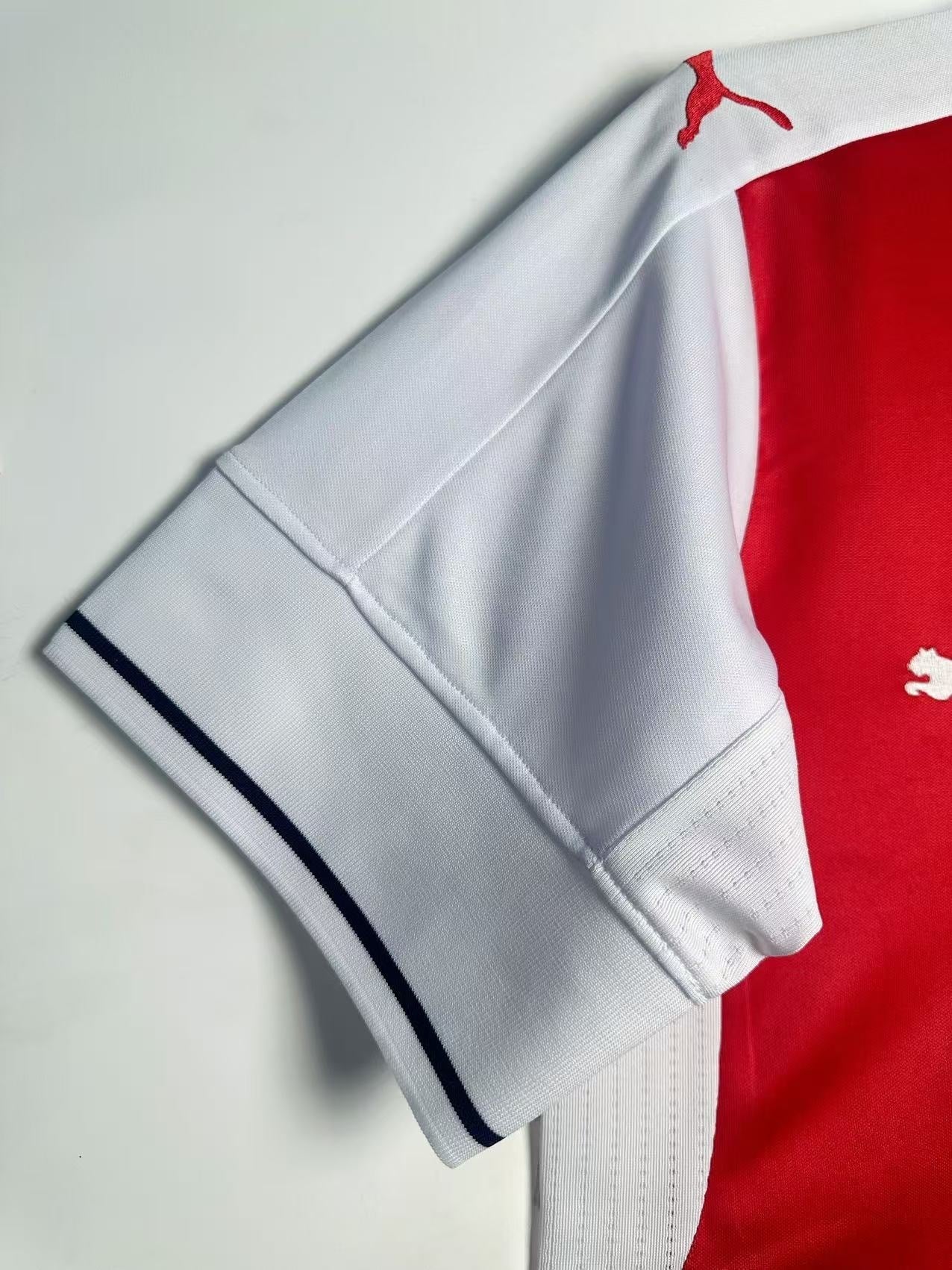Man's Retro Jersey Arsenal Team Home - 2016/17