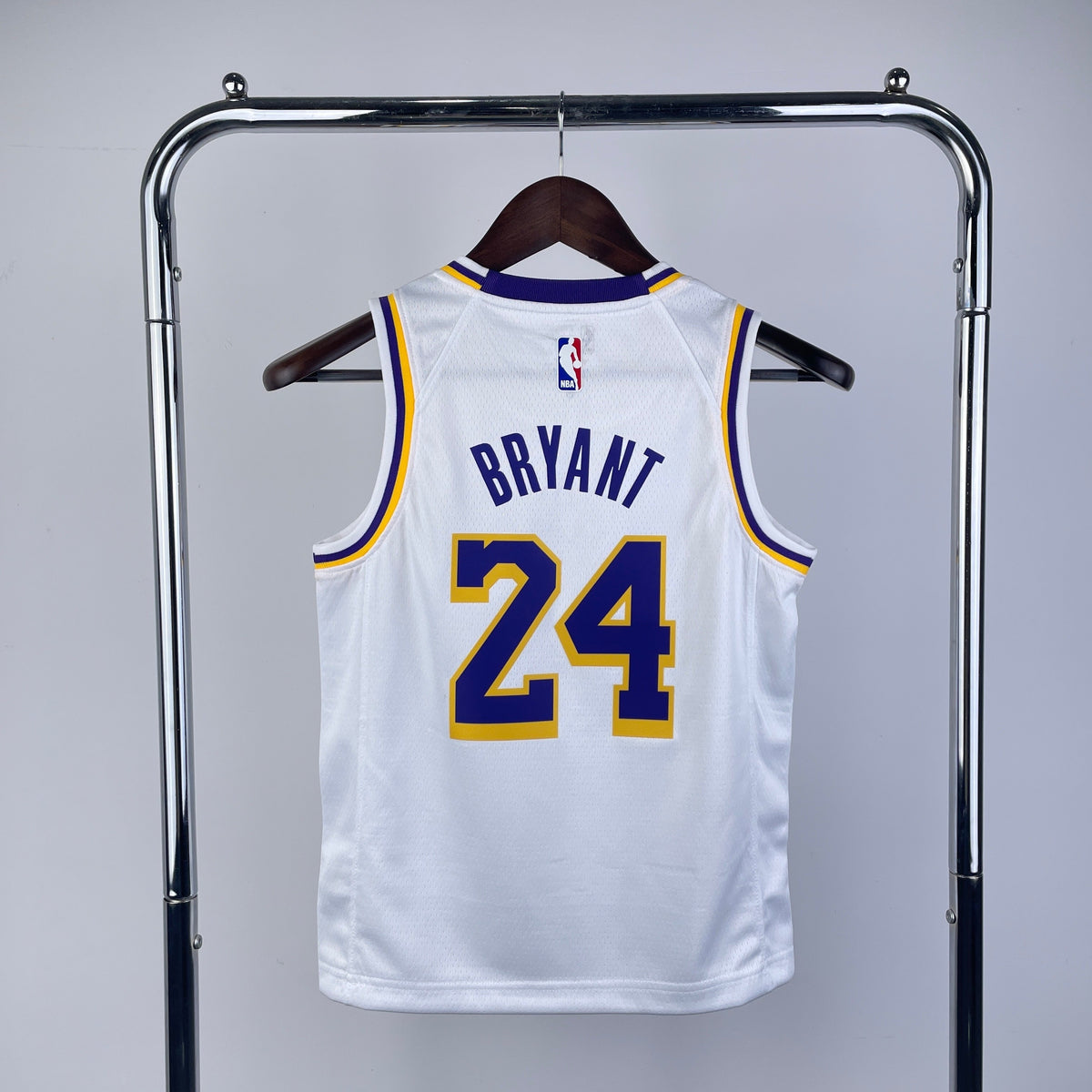 Los Angeles Lakers Association (Kids) - Kobe Bryant #24