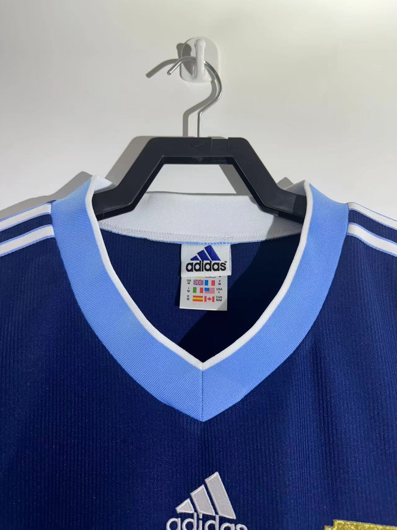 Man's Retro Jersey Argentina National Team - 1988