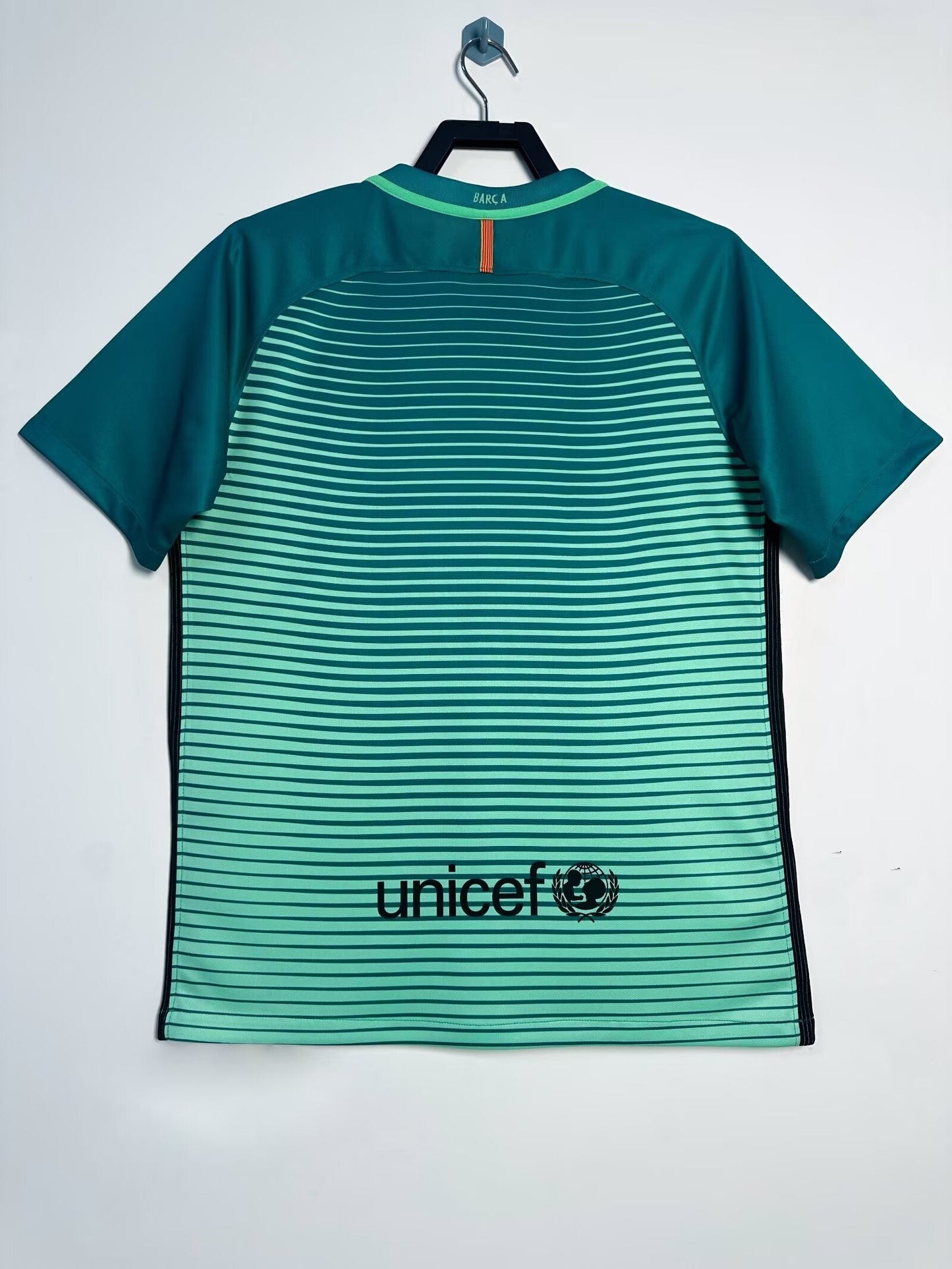 Man's Retro Jersey Barcelona Team - 2016/17