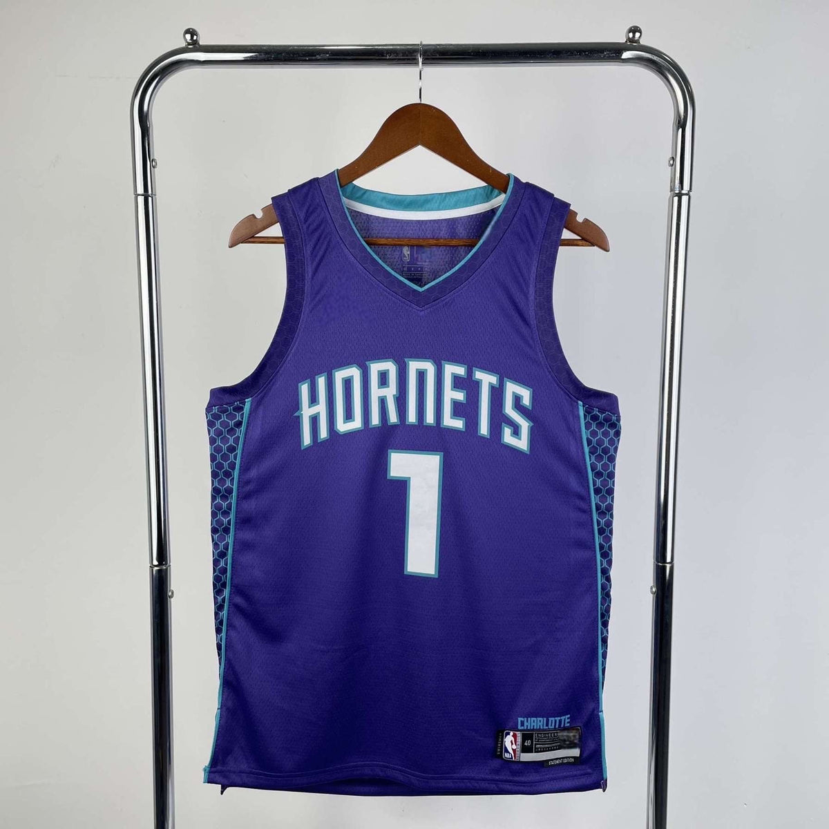 Charlotte Hornets Statement (Current) - Lamelo Ball #1