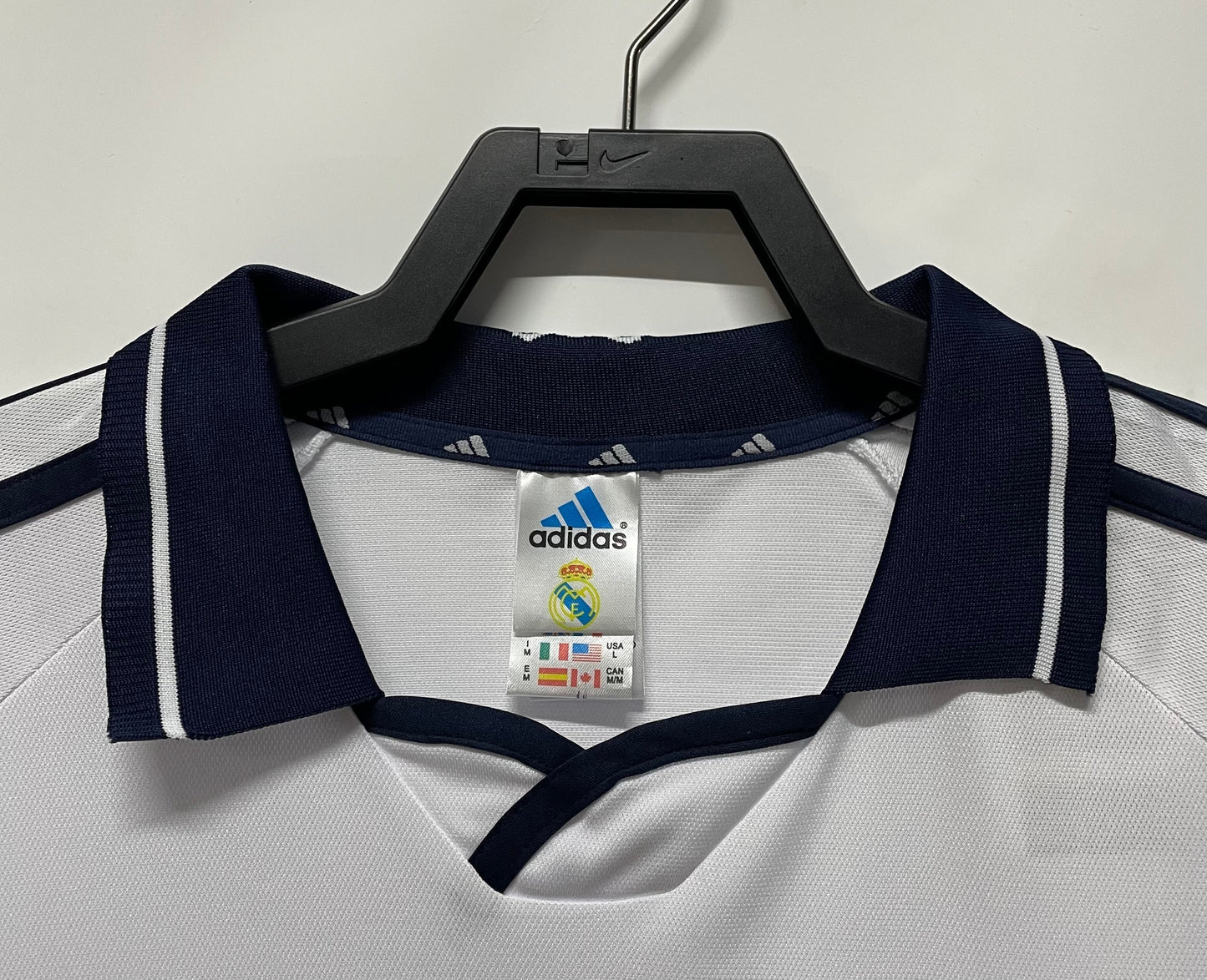 Man's Retro Jersey Real Madrid Team - 2000/2001