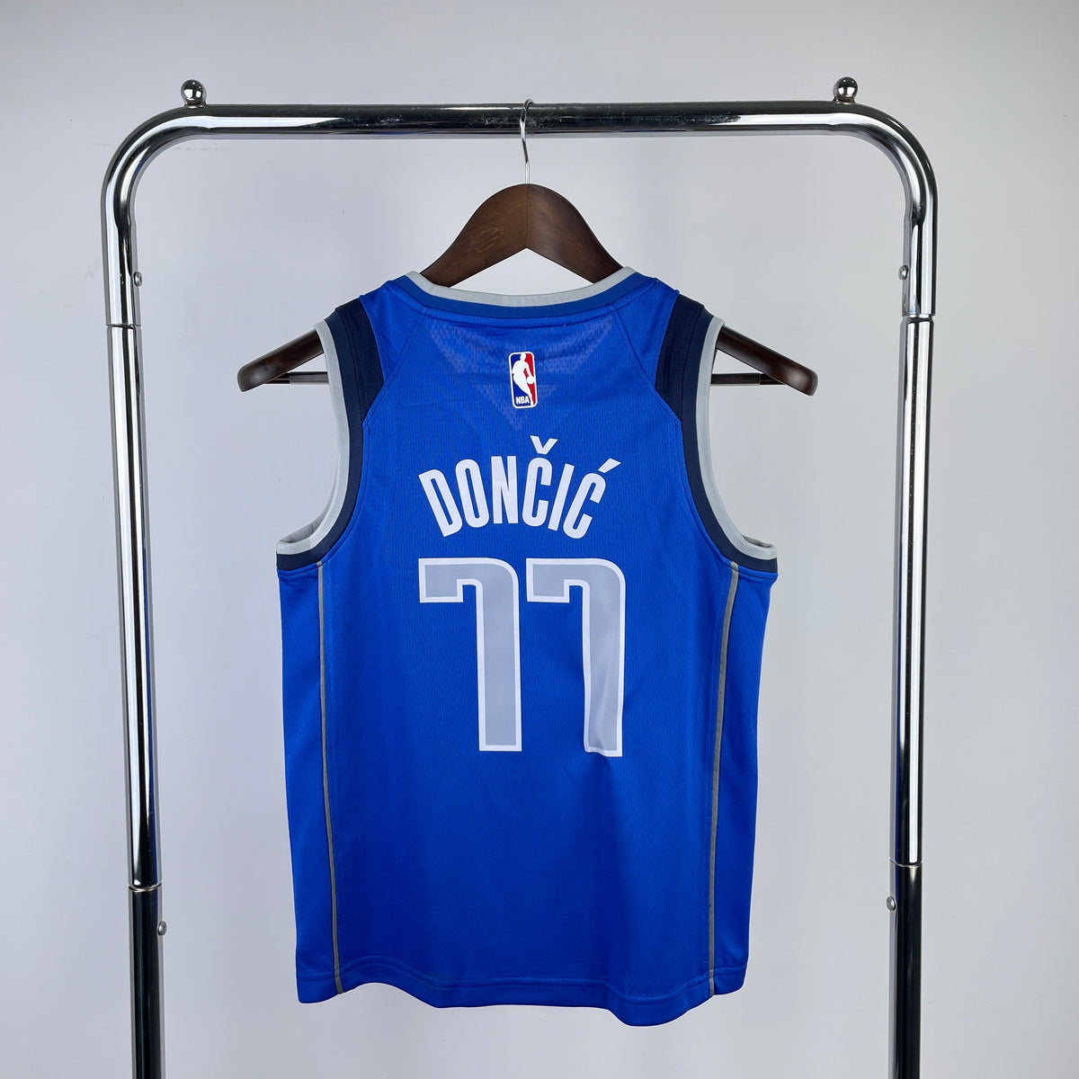 Dallas Mavericks Icon (Kids) - Luka Doncic #77