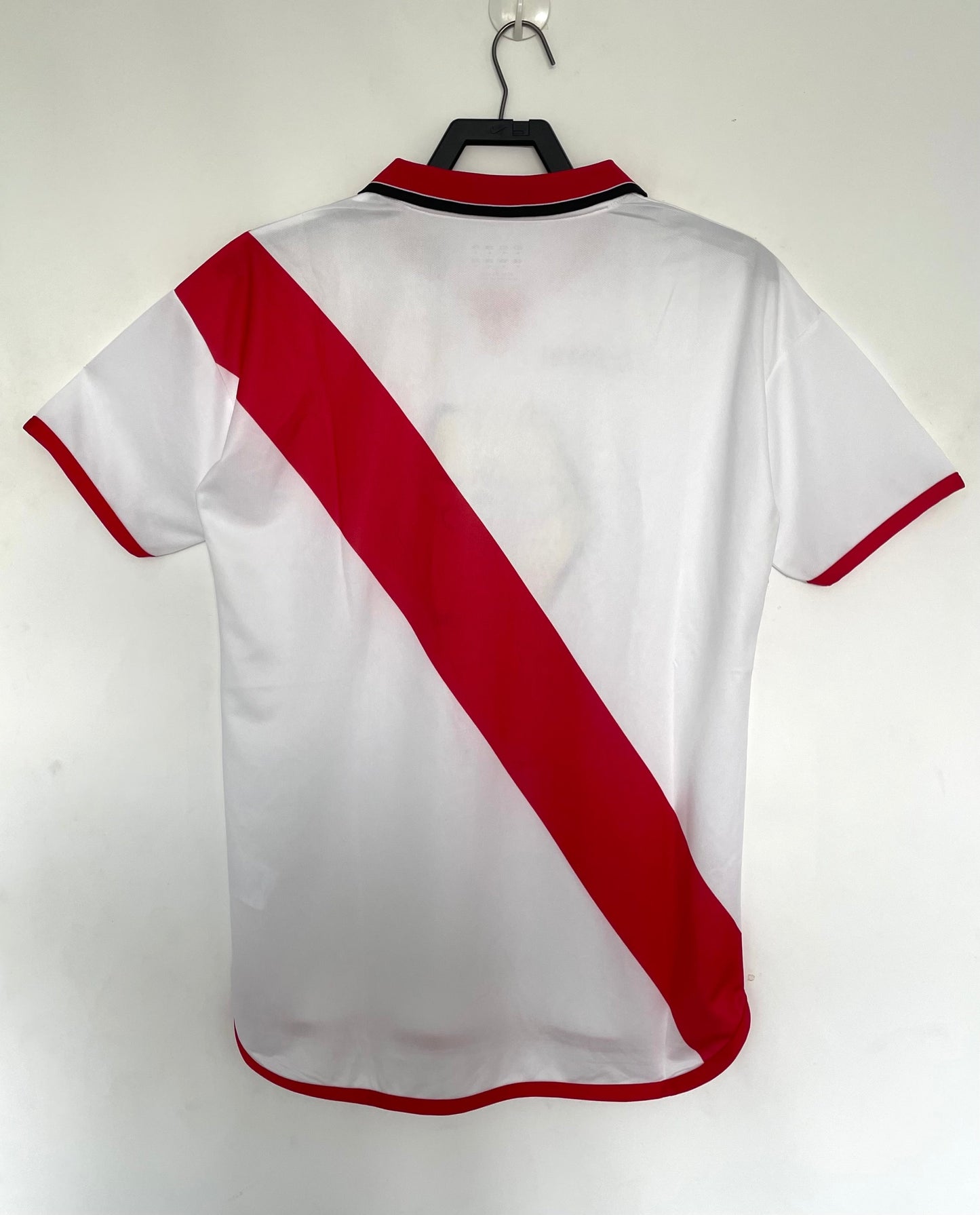 Man's Retro Jersey Vallecano Team Home - 2001/02