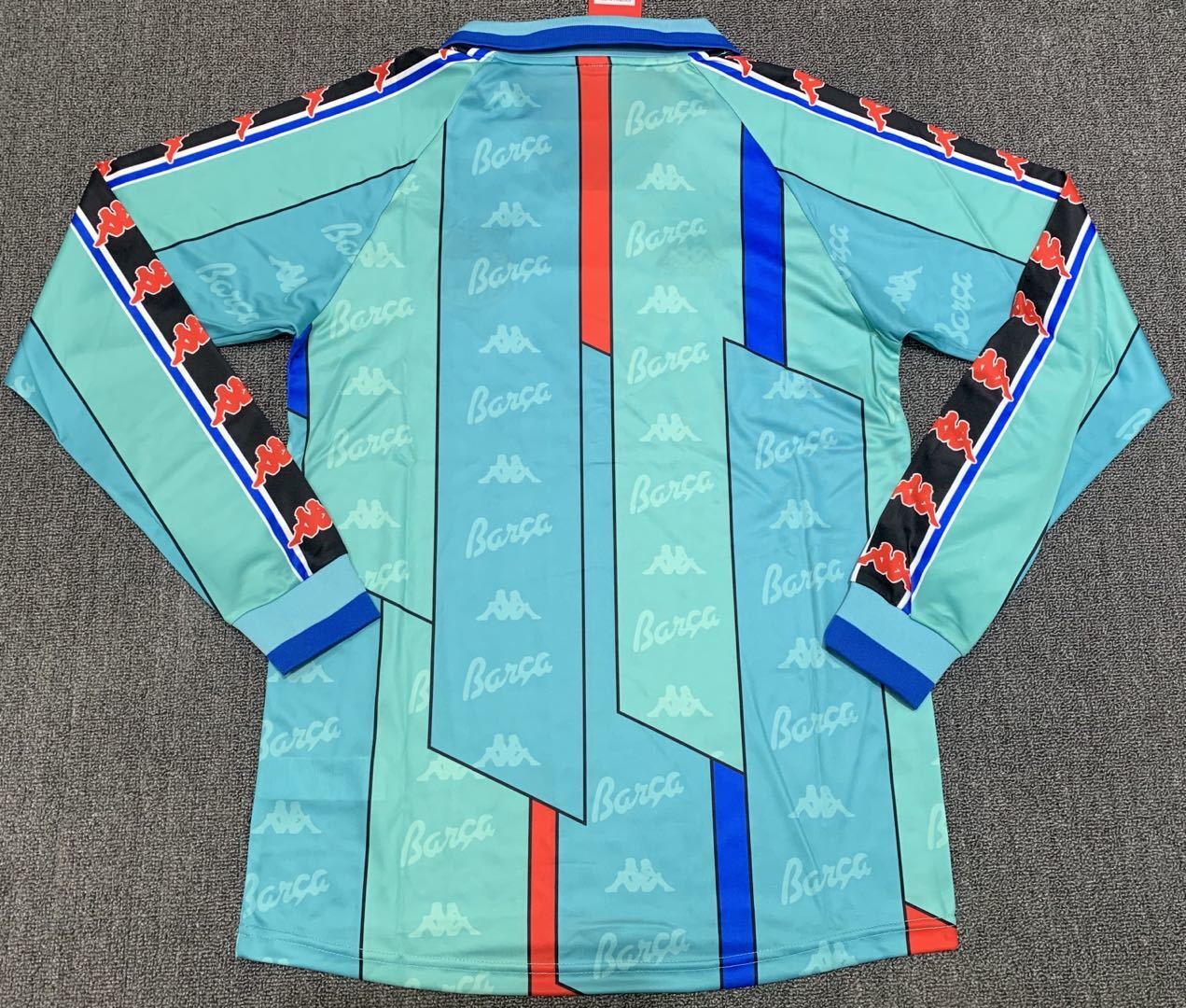 Man's Retro Long Sleeve Barcelona Team Away - 1996/97