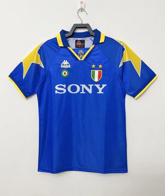 Man's Retro Jersey Juventus Team - 1995/96