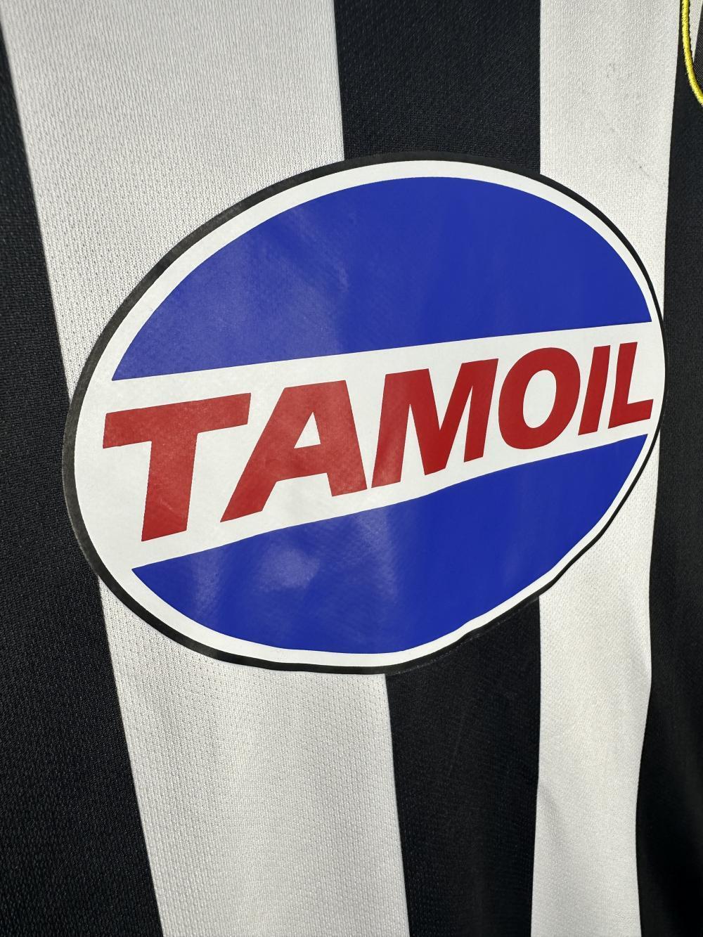Man's Retro Long Sleeve Juventus Team Home - 2002/03