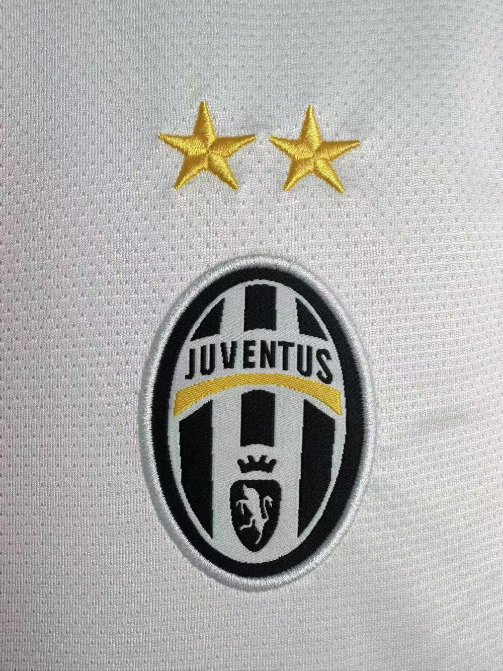 Man's Retro Jersey Juventus Team Away - 2010/11
