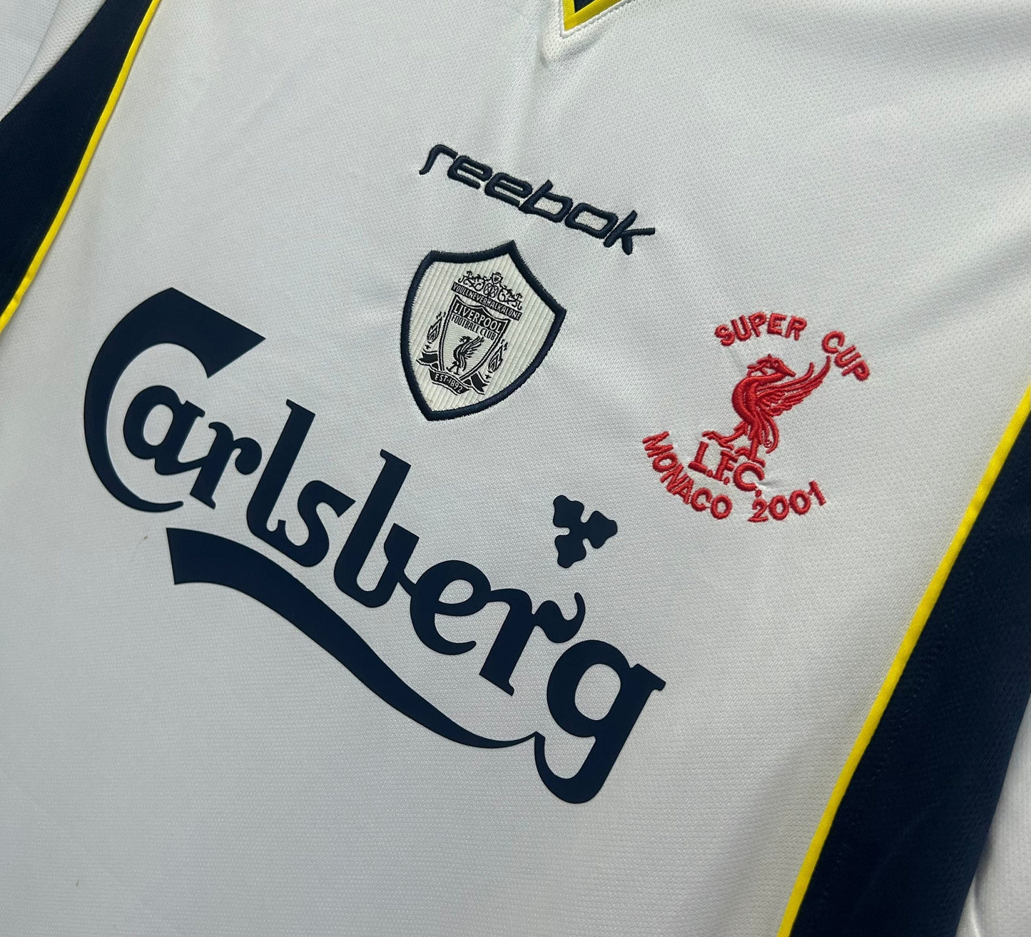 Man's Retro Jersey Liverpool Team Away - 2001/2002