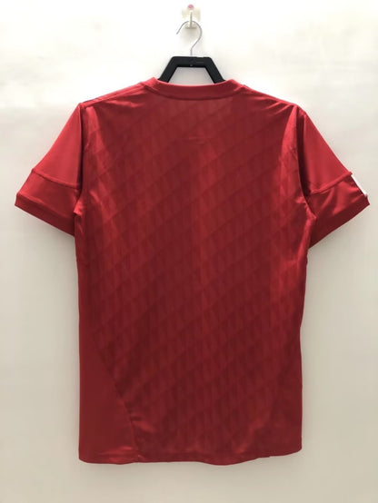Man's Retro Jersey Liverpool Team - 2010