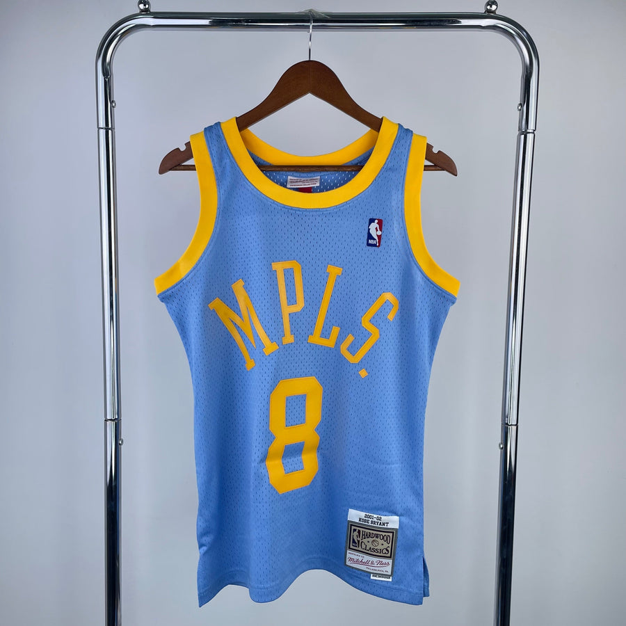 Los Angeles Lakers Retro (2001) - Kobe Bryant #8