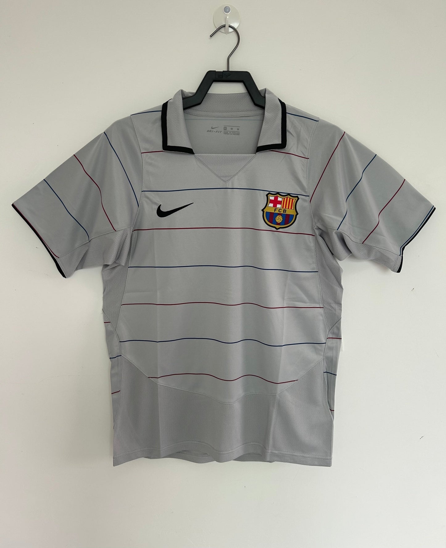 Man's Retro Jersey Barcelona Team - 2003/04