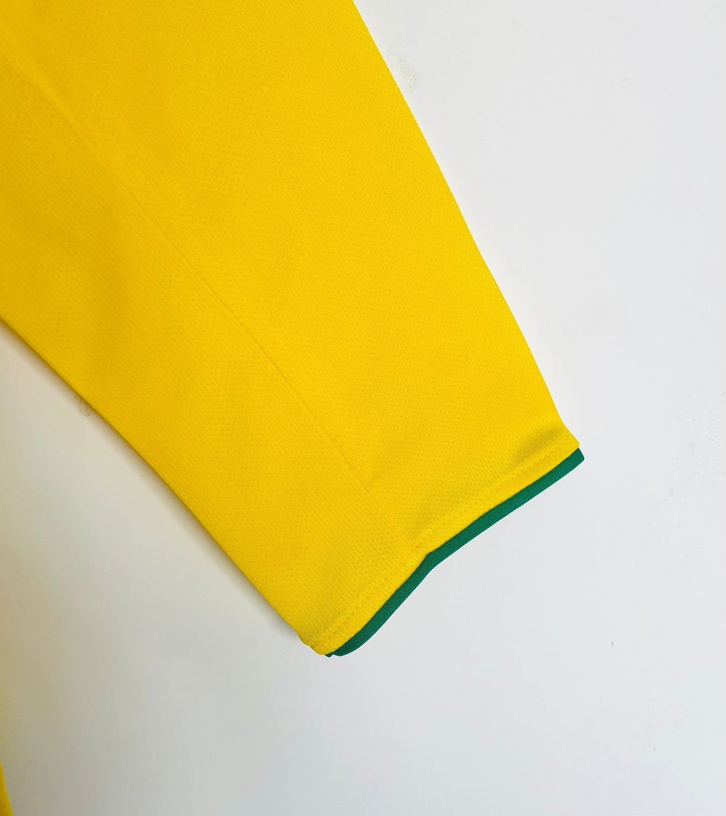 Long Sleeve Retro Brazil National Team 2004/2005