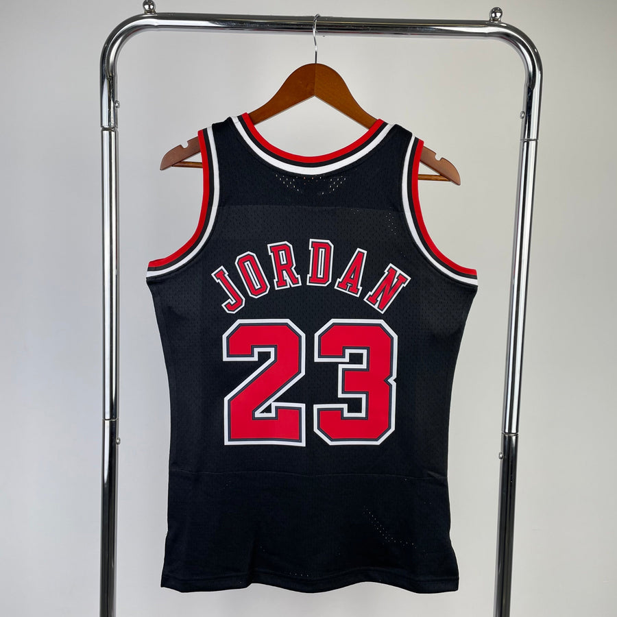 Chicago Bulls 1997 Retro Jersey - Michael Jordan #23 - Design 2