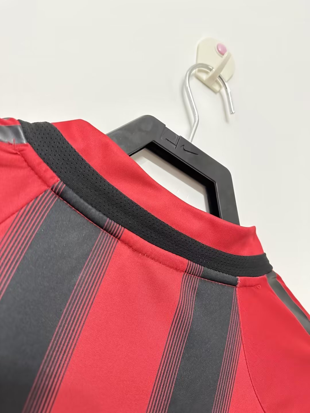 Man's Retro Jersey Milan Team - 2004/05