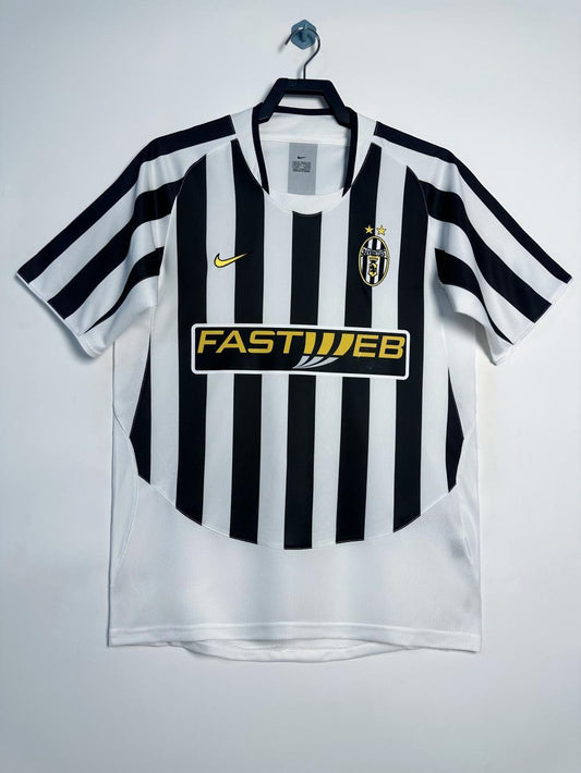 Man's Retro Jersey Juventus Team Home - 2003/04