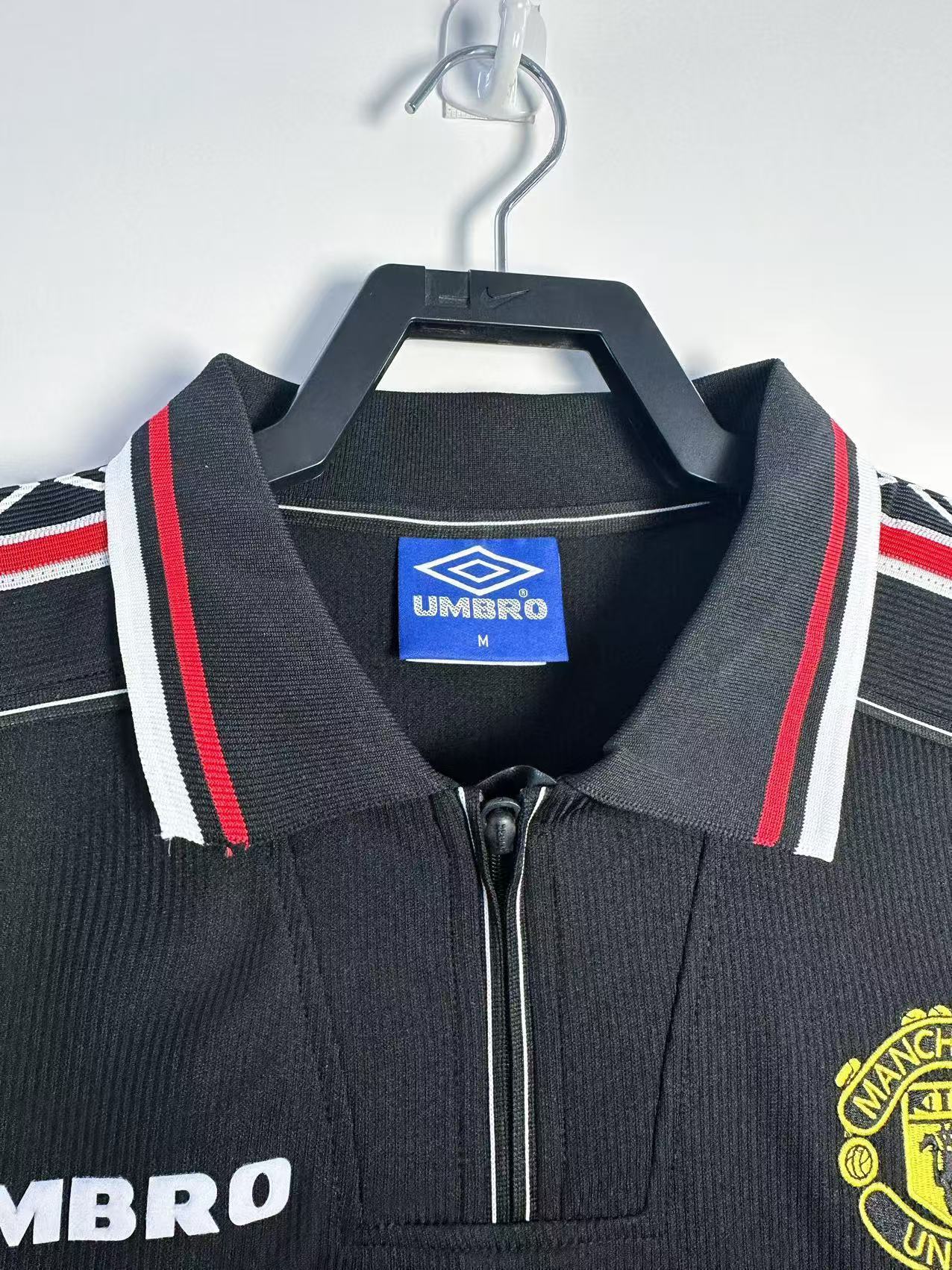 Retro Long Sleeve Manchester United Home Black - 1998