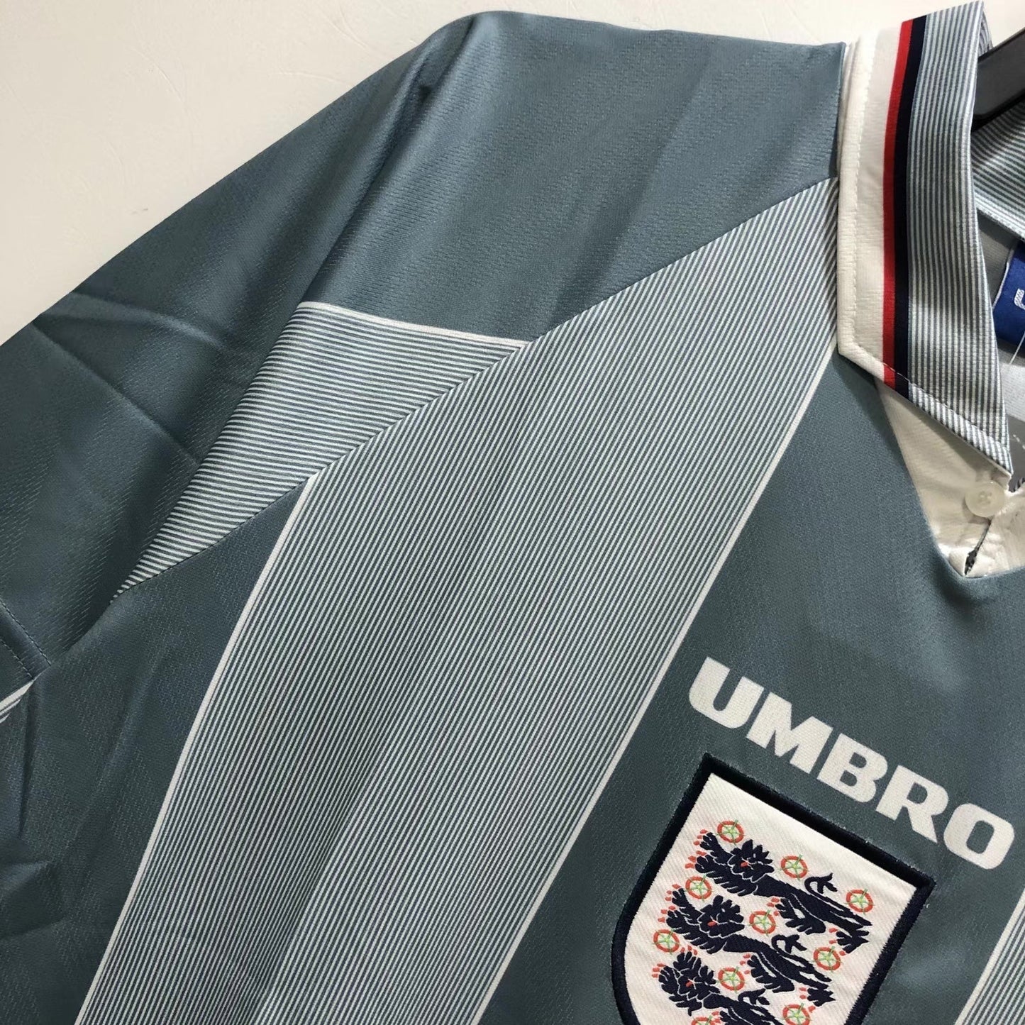 Man's Retro Jersey England National Team - 1996