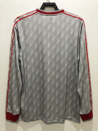 Man's Retro Long Sleeve Liverpool Team - 1989/91