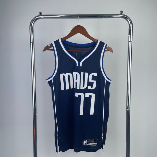 Dallas Mavericks 2024 Statement Jersey - Luka Doncic #77