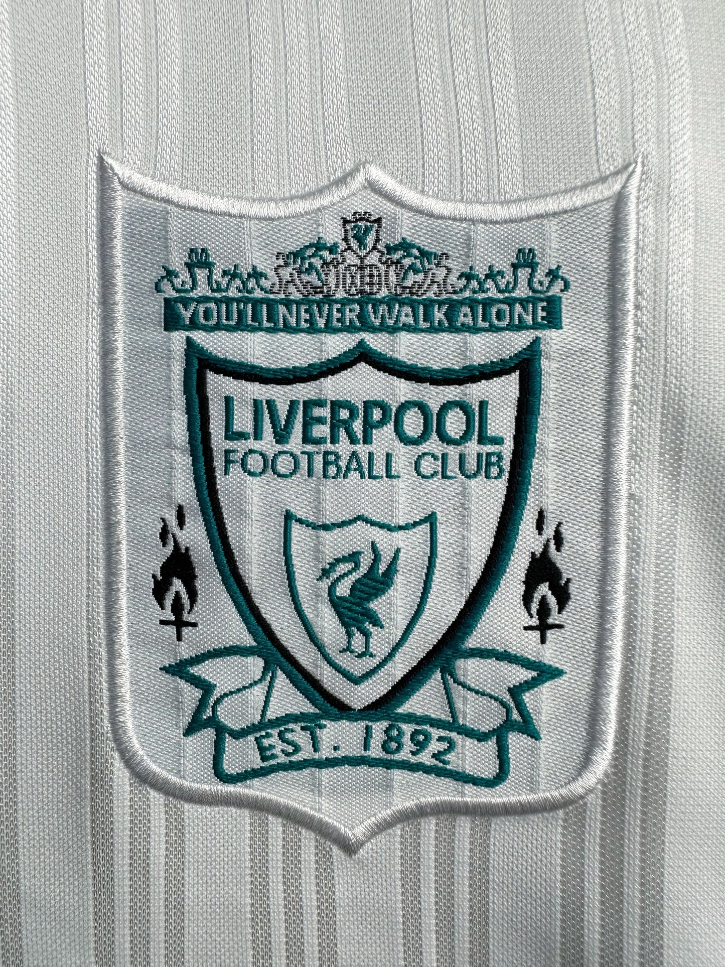 Man's Retro Long Sleeve Liverpool Team Away - 1995/96