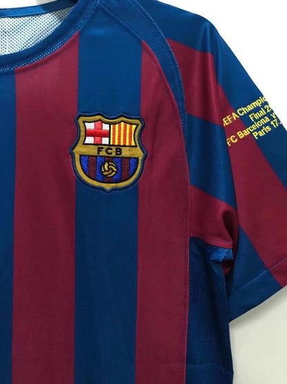 Man's Retro Jersey Barcelona Team Champions League Home - 2005/06