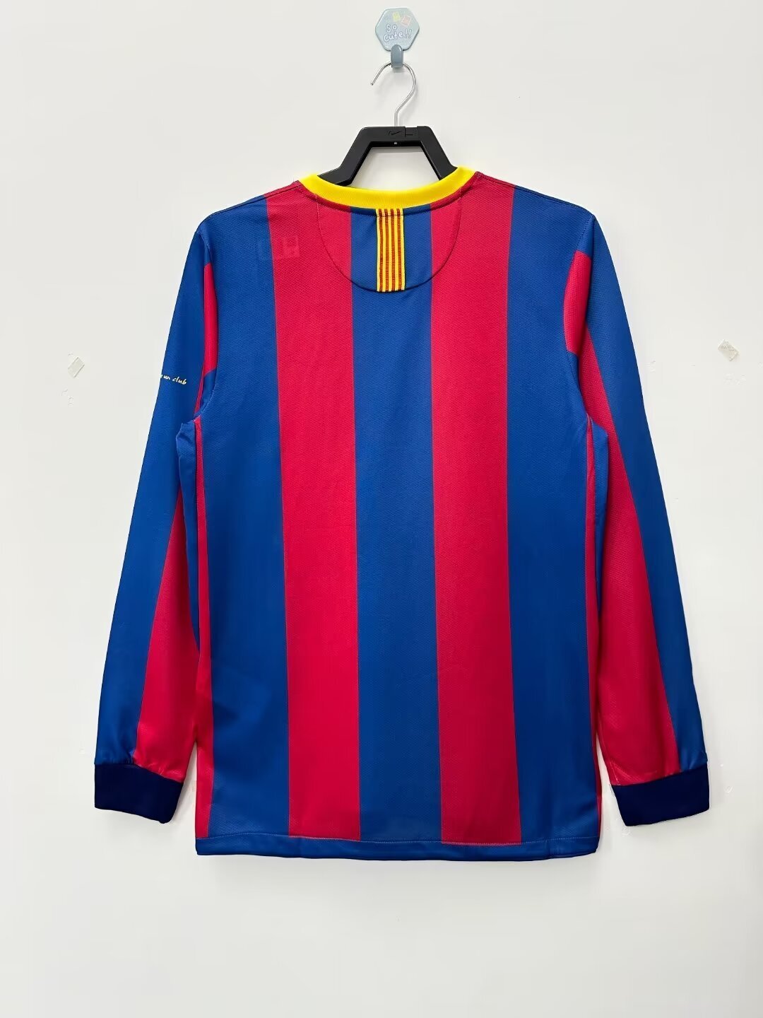 Man's Retro Long Sleeve Barcelona Team - 2010/11