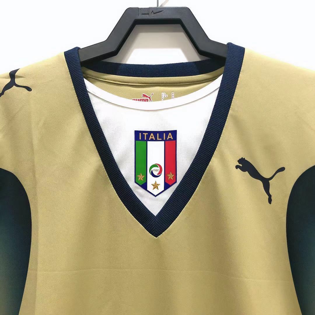 Man's Retro Jersey Italy National Team Golden GK - 2006