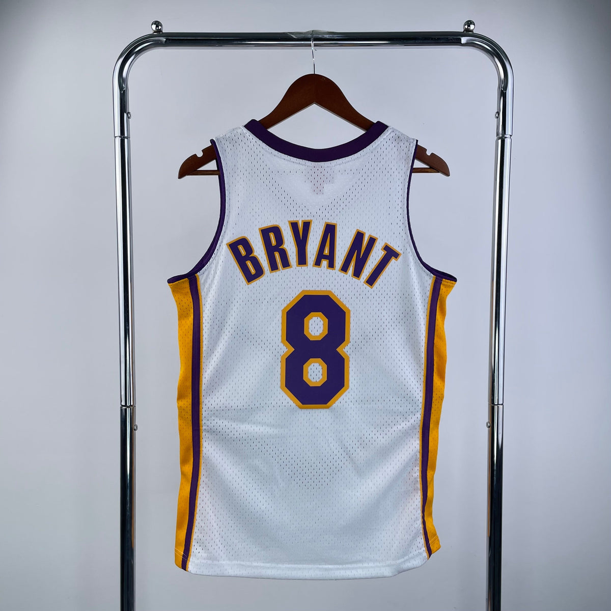 Los Angeles Lakers Retro (2003) - Kobe Bryant #8