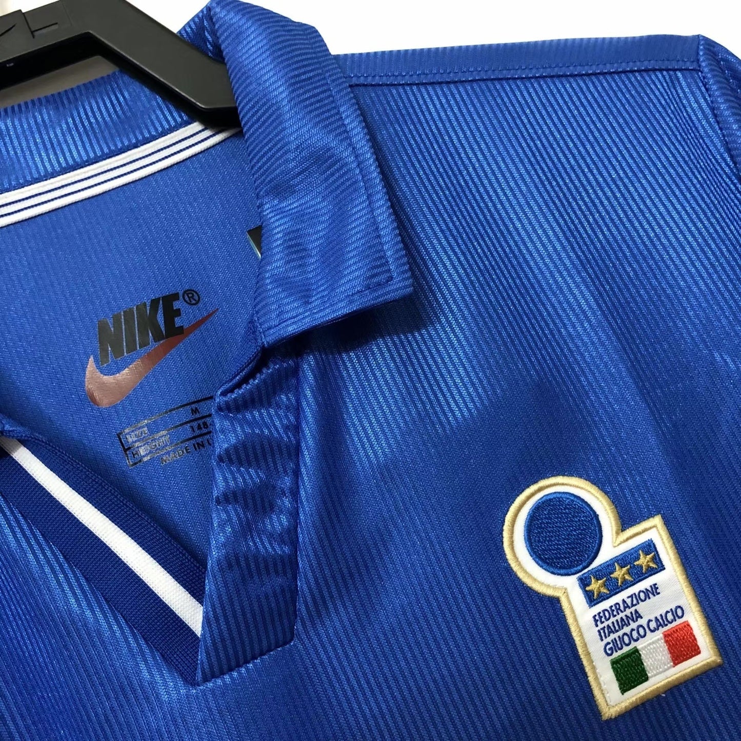 Man's Retro Jersey Italy National Team - 1998