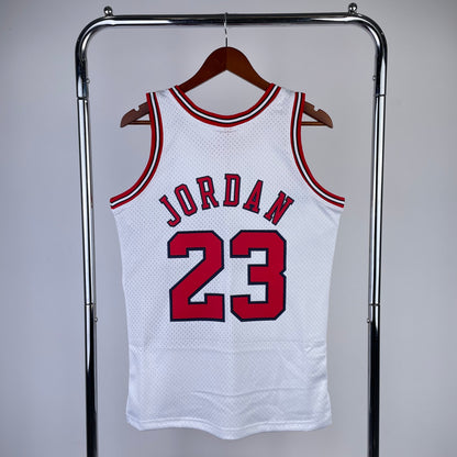 Chicago Bulls Retro (1997) - Michael Jordan #23